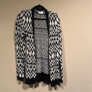 Medium Black White Sweater Wool Blend